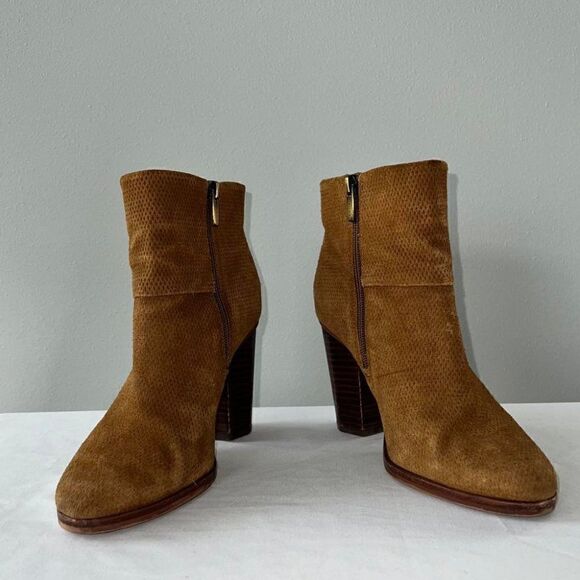 Vince Camuto VC-Larena Diamond Emboss Bootie Size 7.5 - Picture 1 of 10